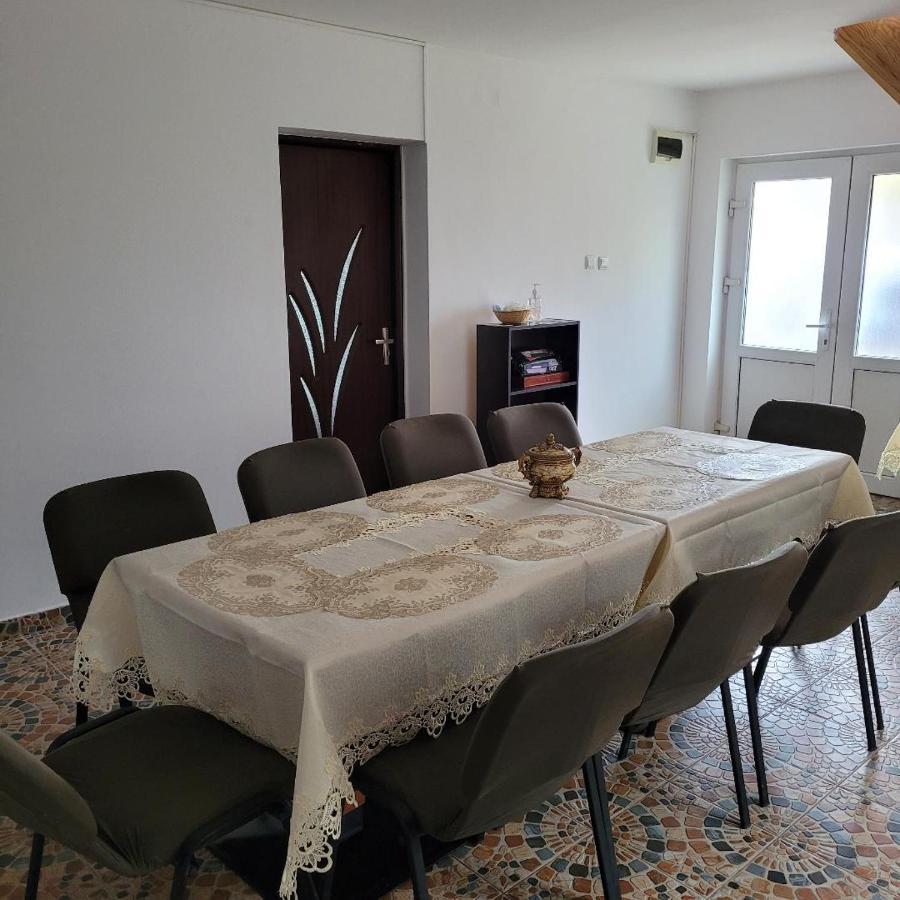 Отель Casa Uila Оршова Экстерьер фото