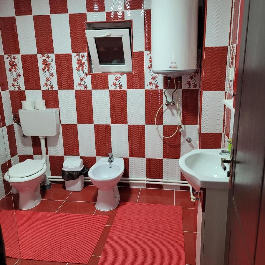 Отель Casa Uila Оршова Экстерьер фото