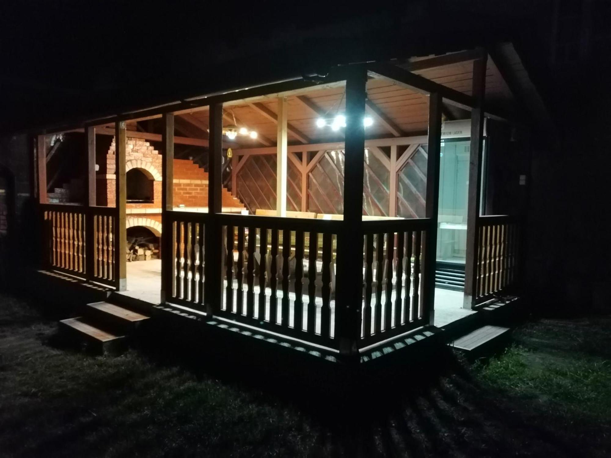 Отель Casa Uila Оршова Экстерьер фото